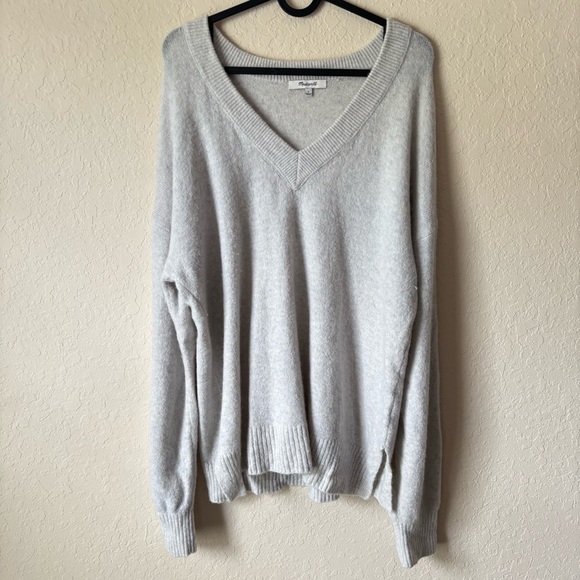 Madewell | Women's Bartlett V-Neck Pullover Sweater Coziest Yarn Heather Smoke L - Picture 4 of 11